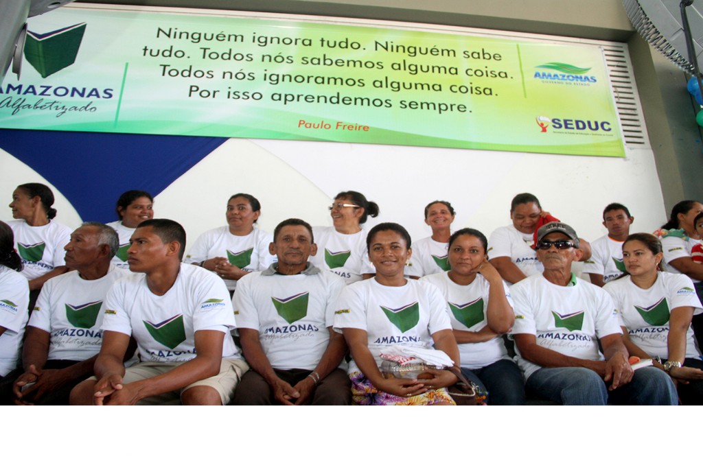 Programa Amazonas Alfabetizado beneficia público adulto