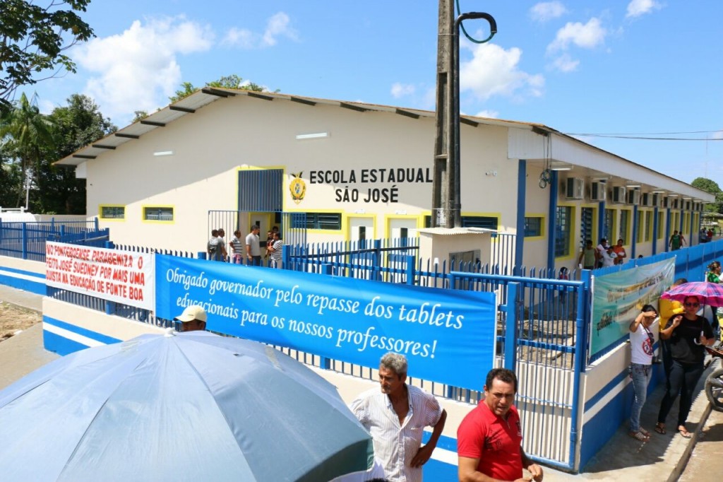 Reinauguração da  escola estadual São José, em Fonte Boa (4)