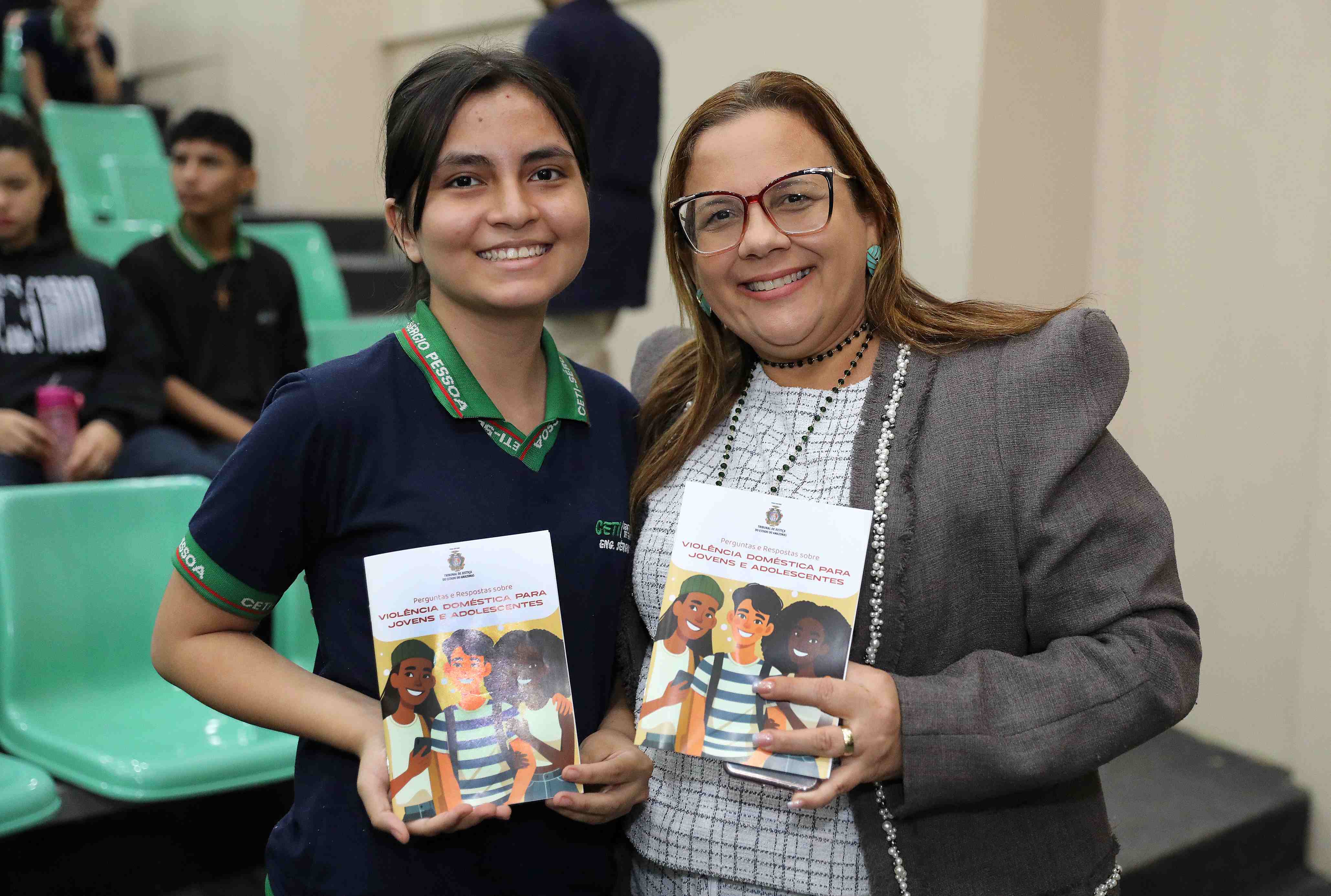 Educacao Lancamento Cartilha Silvia Graças Arlete Mendonça Foto Euzivaldo Queiroz 1