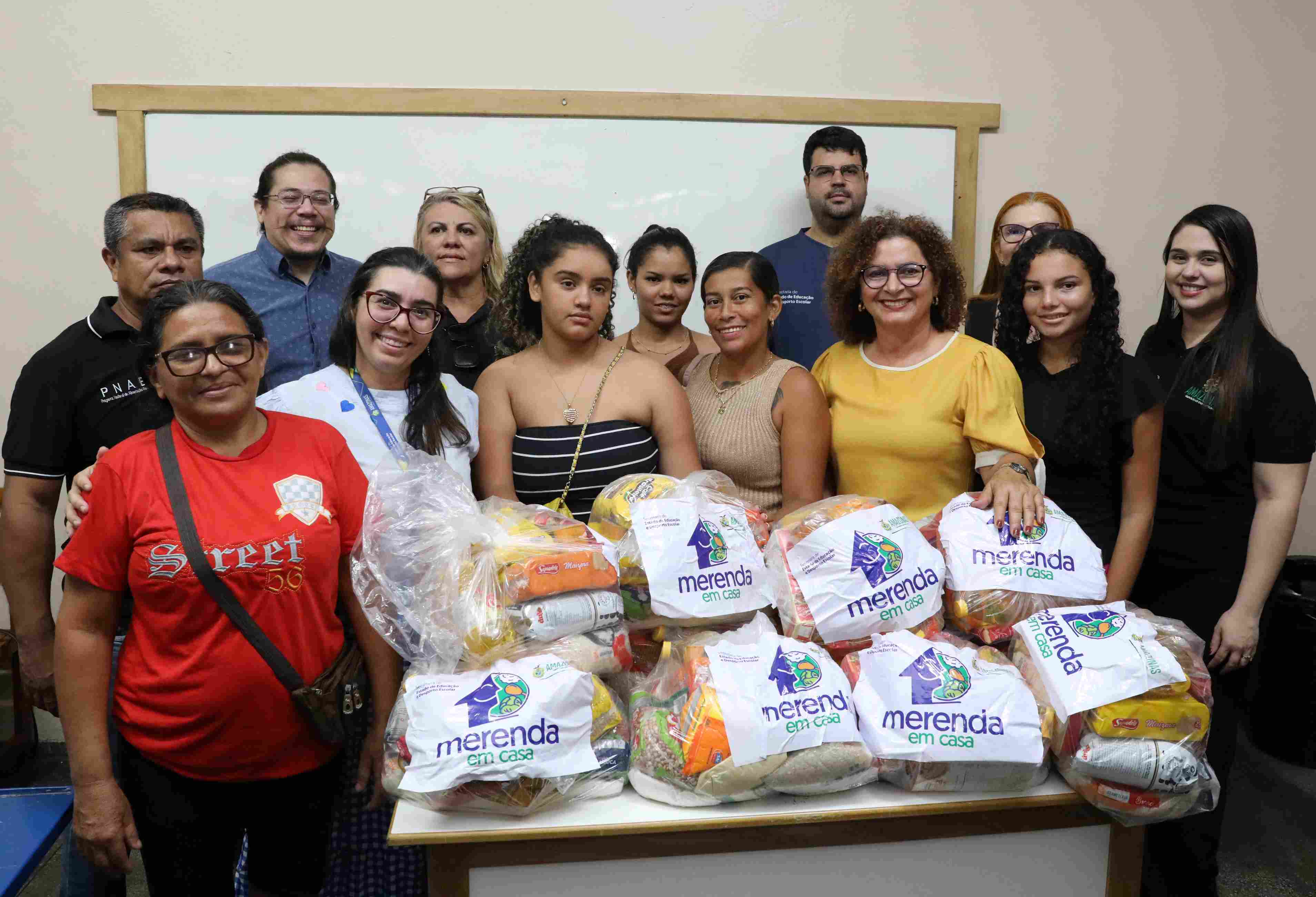 Educacao Merenda em Casa Foto Euzivaldo Queiroz 2