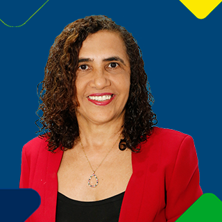 ANA MARIA ARAÚJO DE FREITAS