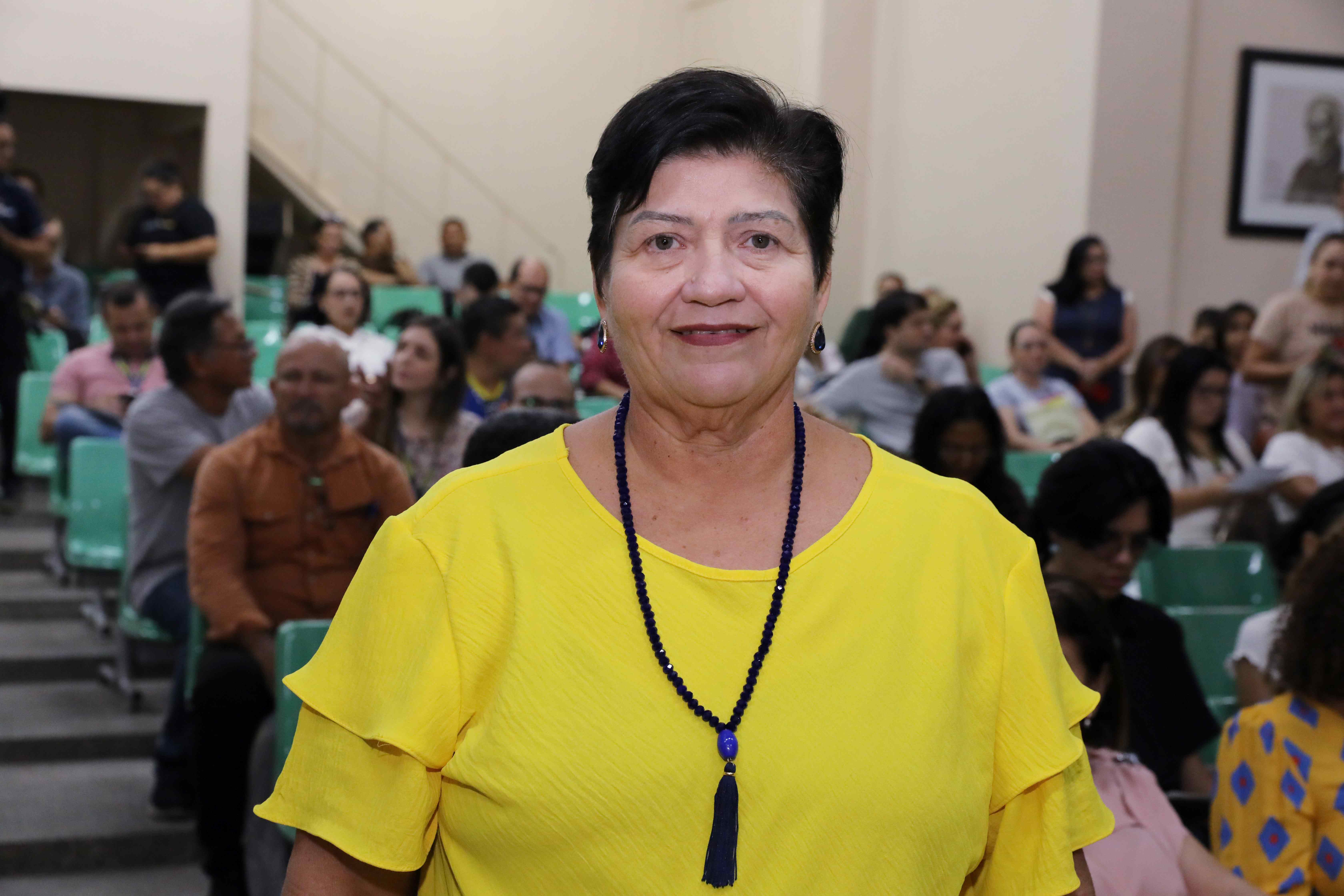 Educacao diretora Regina Ortiz Foto Euzivaldo Queiroz