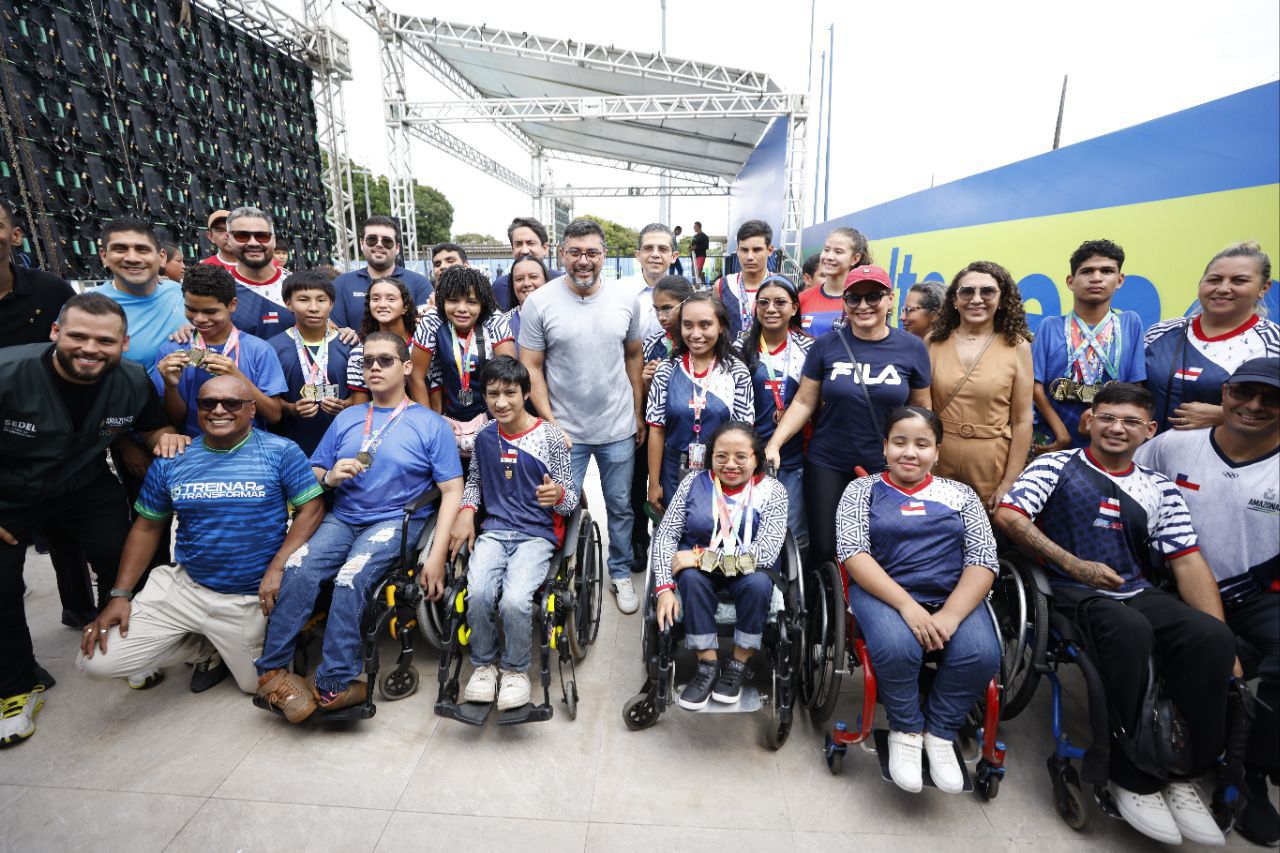 Governador Wilson Lima inaugura projeto Vila Aberta para Todos e amplia acesso ao esporte no Amazonas 10 foto Alex Pazuello Antonio Lima Mauro Neto Secom
